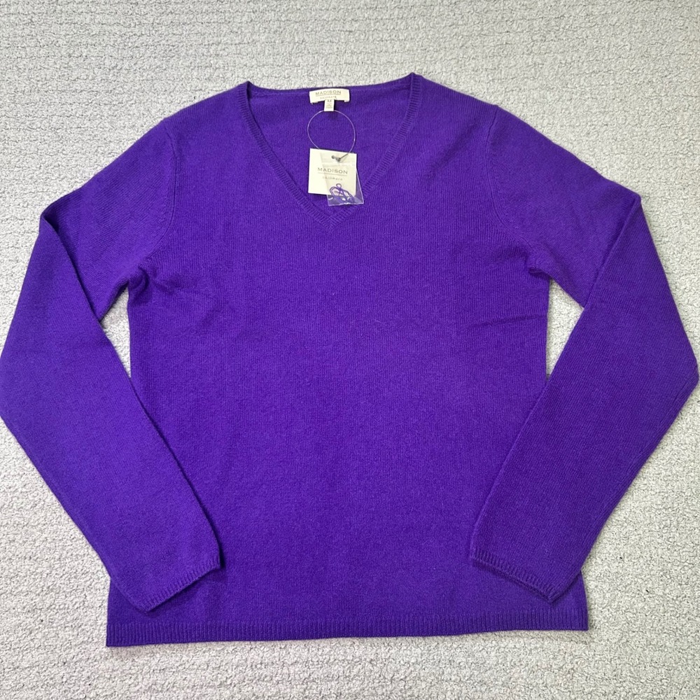 Madison Cashmere Sweater V-Neck M Dark Purple NWT Luxury Soft Knit Pullover